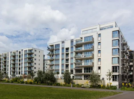 Sąsiedzi zdecydują, czy wynajmiesz mieszkanie? Nowa ustawa uderzy w wynajem krótkoterminowy!