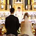 Śluby kościelne droższe przez pandemię! Ceny poszły w górę