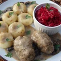 Roladki z mięsa mielonego w sosie grzybowym