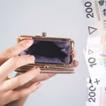 Polacy dostaną 4 tysiące złotych! Rekompensata za drożyznę!