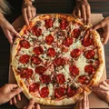 Światowy Dzień Pizzy: Historia i Współczesność Najpopularniejszego Dania na Świecie