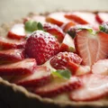 SŁONECZNA TRUSKAWKOWA TARTA