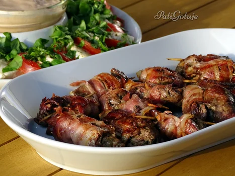 Grillowana wątróbka w boczku