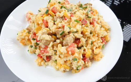 Sałatka curry z ryżem i brzoskwiniami - moja przyjaciółka robi ją od lat!!!!