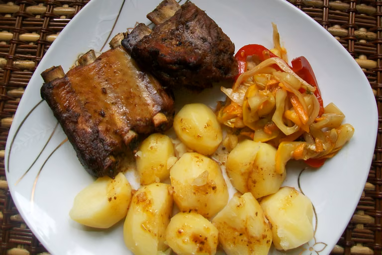 Soczyste żeberka w keczupie