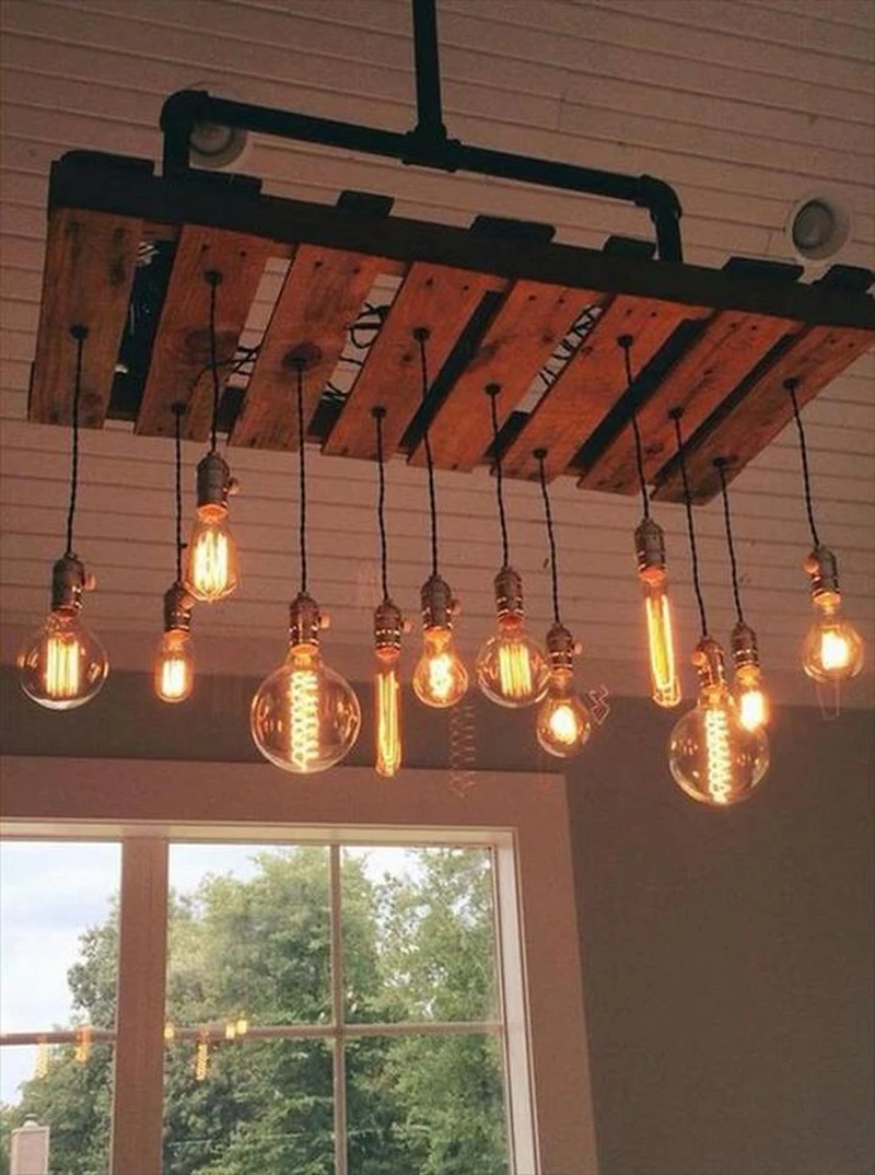 Lampa z różnymi żarówkami- DIY