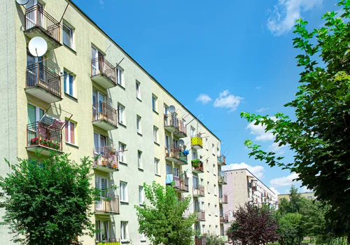 Nowy obowiązek dla mieszkańców bloków! Wywiesili komunikaty, a ludzie nie kryją oburzenia