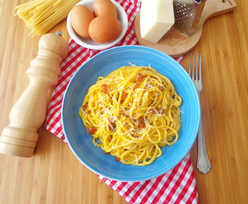 Spaghetti alla carbonara (przepis krok po kroku)