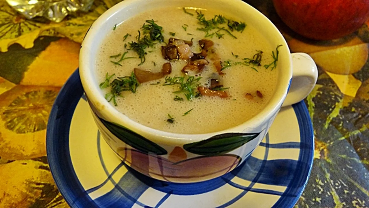 Zupa ziemniaczana o tradycyjnym, domowym smaku