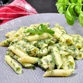 Penne ze szpinakiem i piersią z kurczaka