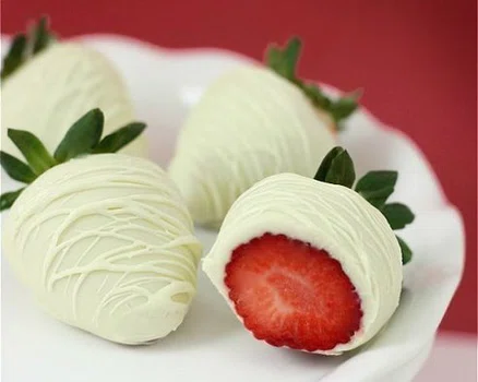 Truskawki w białej czekoladzie