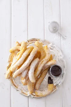 Churros z czekoladowym ganache