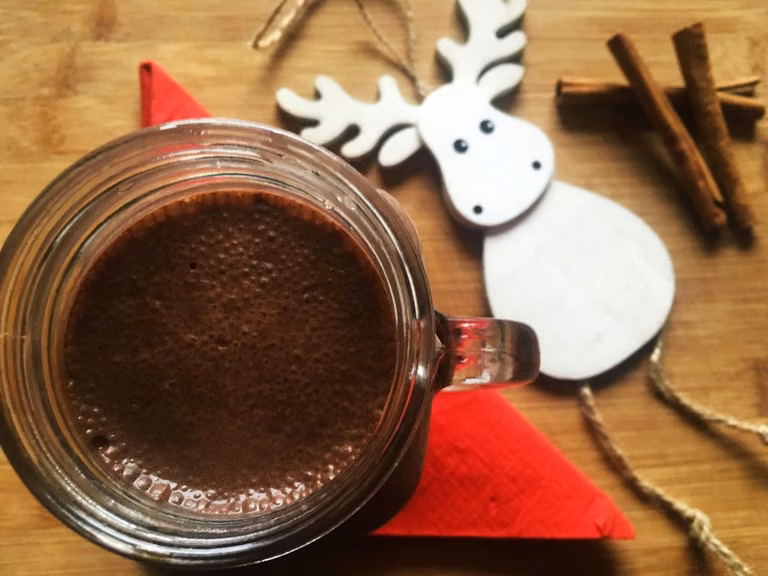 Zimowe smoothie z przyprawą do piernika w wersji fit