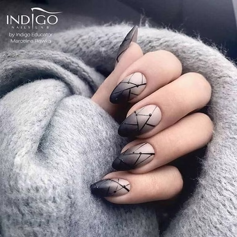 Niesamowity manicure