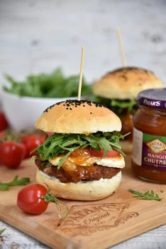 Domowe hamburgerki z wołowiną i Mango Chutney