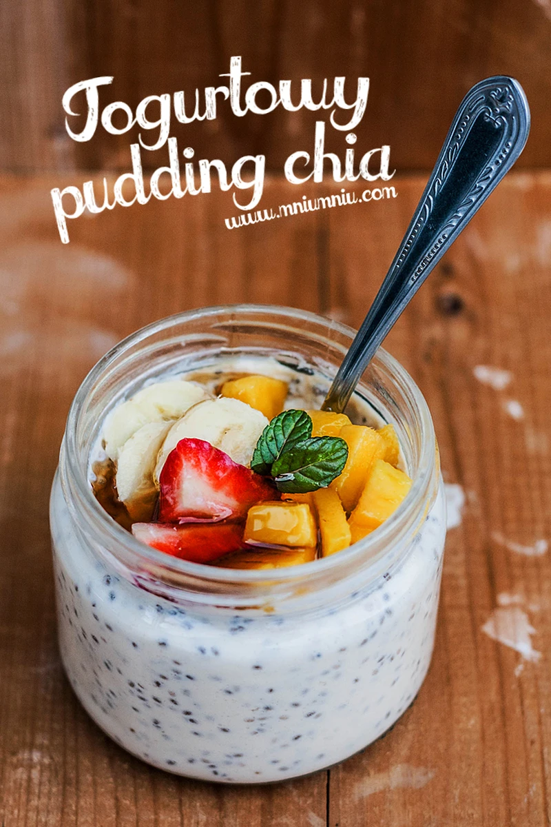 Jogurtowy pudding chia