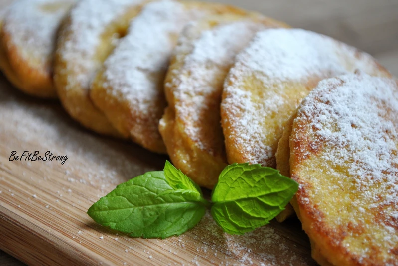 Najprostsze i dietetyczne, orkiszowe placki z mango i maślanki