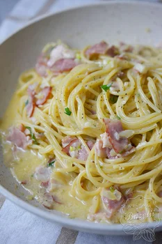 Spaghetti carbonara (bez śmietanki)