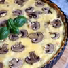 Quiche z szynką i pieczarkami