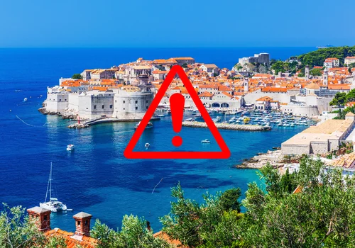 Ministerstwo odradza podróży do Chorwacji! Kraj znalazł się w "pomarańczowej strefie" - o co chodzi?