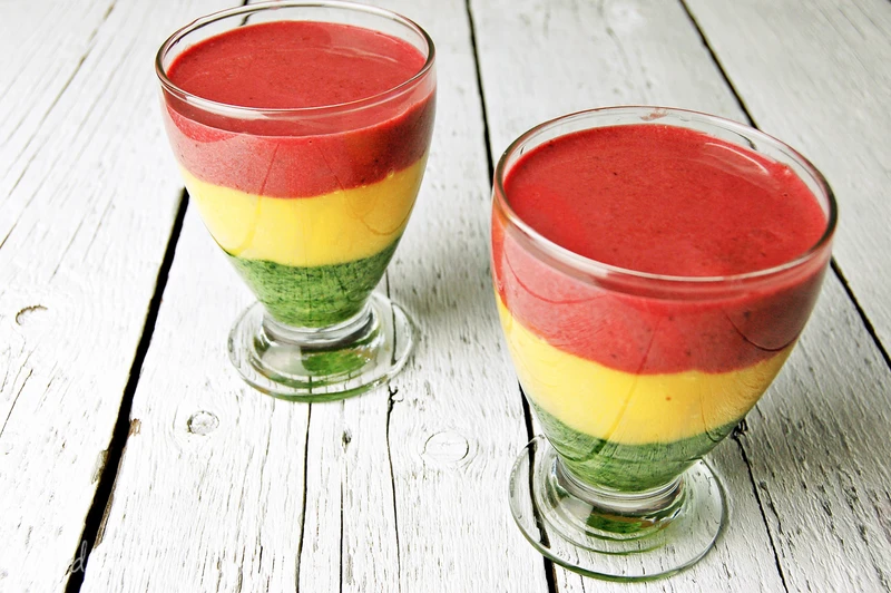 Warstwowe smoothie