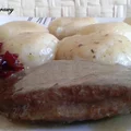 Bitki wołowe w sosie własnym z imbirem i curry