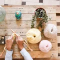 DIY: Subtelne detale do Twojego domu, które wykonasz samodzielnie na drutach