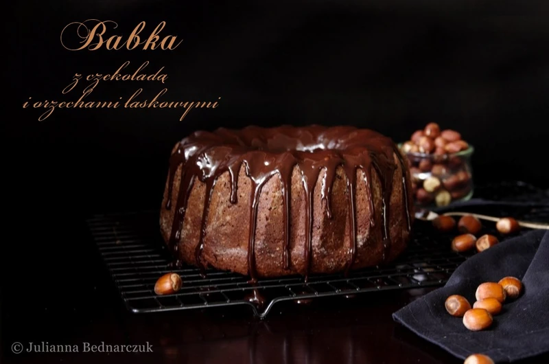 Babka orzechowo-czekoladowa