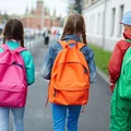 Obostrzenia w szkołach. Jakie zasady panują w szkołach w związku z COVID-19?