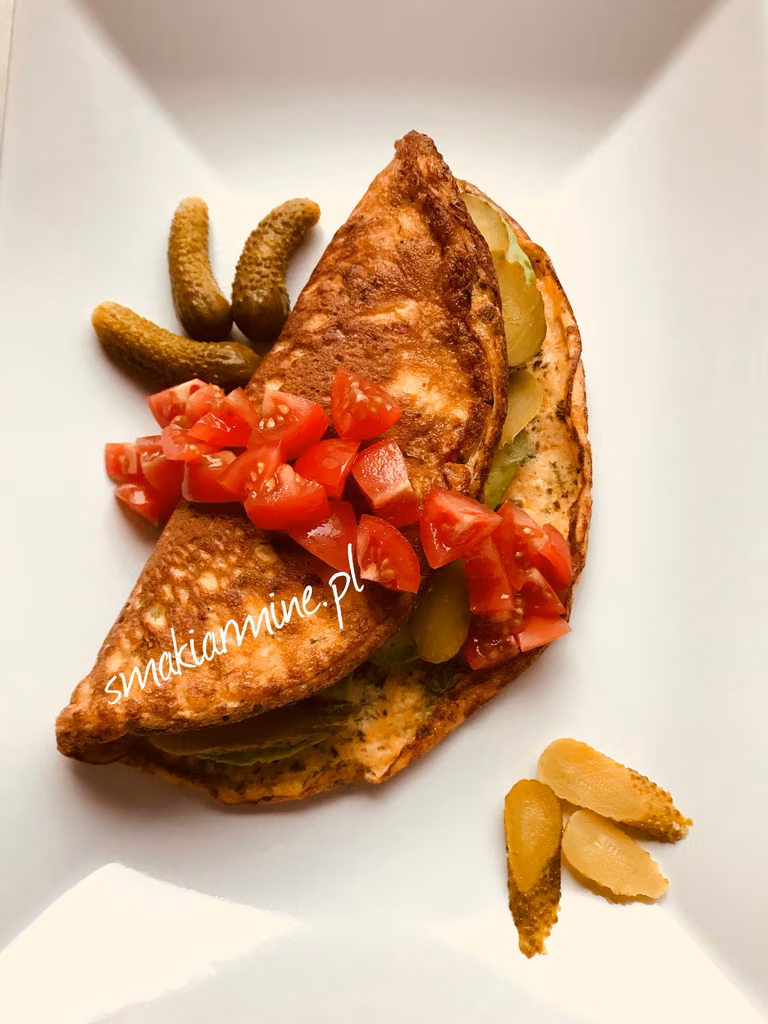 Omlet twarogowo- koperkowy