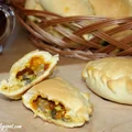 Drożdżowe pierogi z indykiem- szybka propozycja na dzisiejszy obiad :D