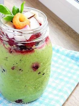 LODÓWKOWA OWSIANKA Z HERBATĄ MATCHA