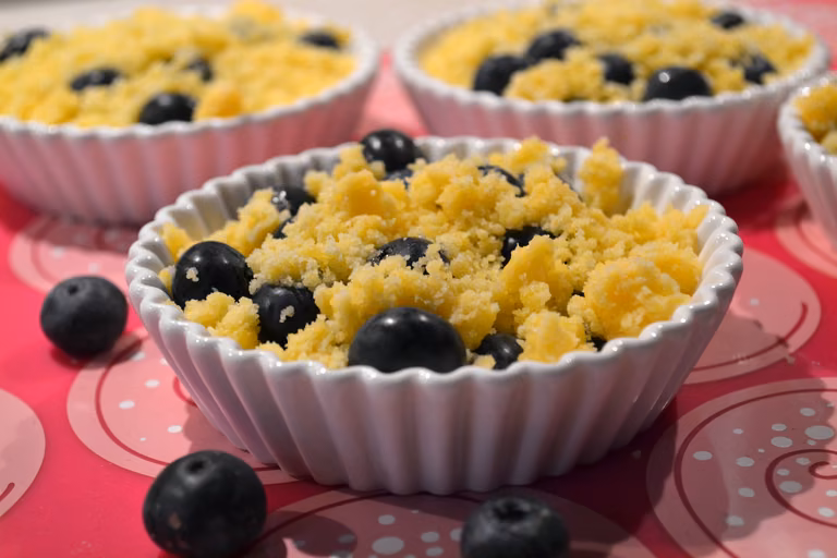 BORÓWKI POD KRUSZONKĄ, CZYLI CRUMBLE BORÓWKOWE