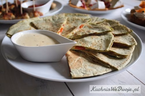 Tortilla z szynką i papryką