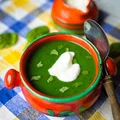 Zupa szalenie zielona, bo szpinakowa