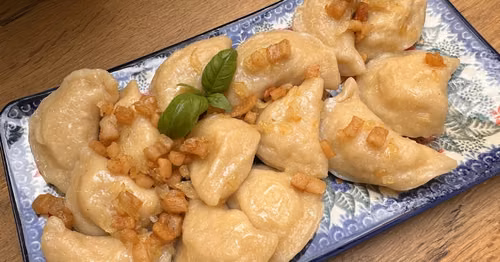 Pierogi z ziemniakami i kapustą kiszoną