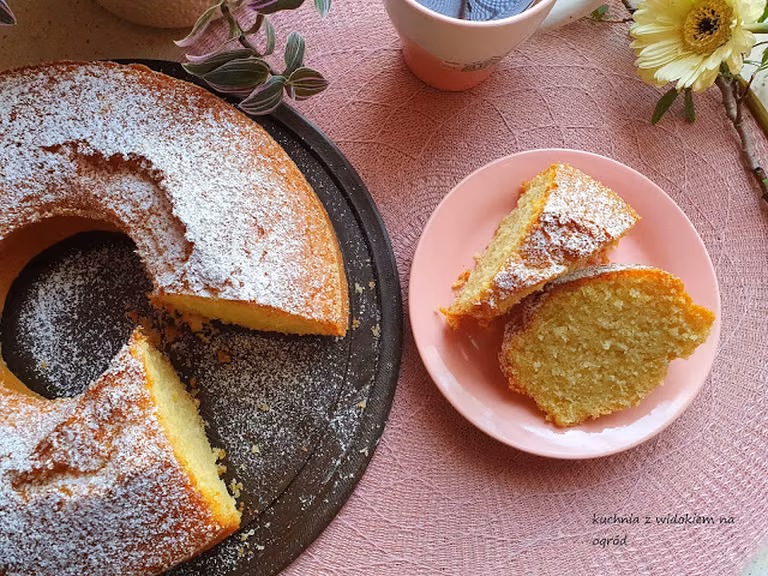 Babka kokosowa