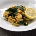 Aromatyczny kurczak curry z imbirem i miodem