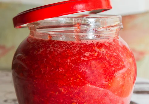 Gęsty dżem truskawkowy gwarantowany! Poznaj 9 naturalnych alternatyw dla pektyny