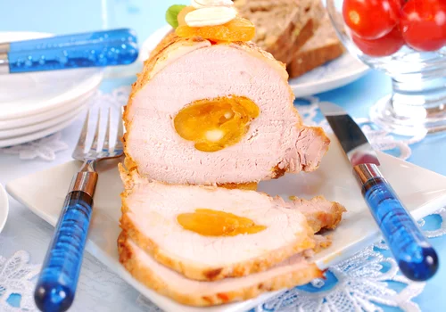 Soczysty schab z morelowym wnętrzem! Ten owoc sprawia, że pieczeń jest wyjątkowa!