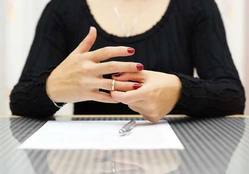 Błyskawiczny rozwód bez udziału sądu?! Projekt rewolucyjnych przepisów został już przyjęty przez rząd