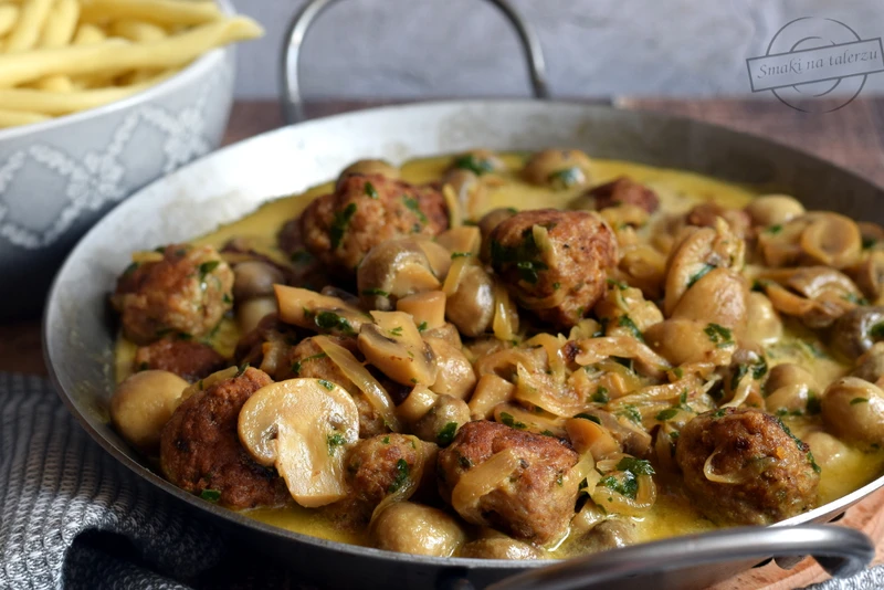 Klopsiki z pieczarkami