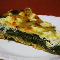 Tarta ze szpinakiem i fetą oraz beszamelem