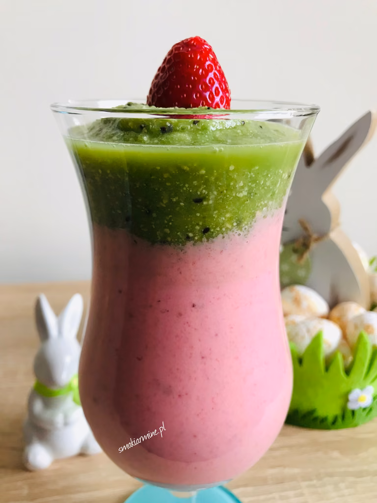 Smoothie truskawkowe z groszkiem cukrowym i orzechami nerkowca