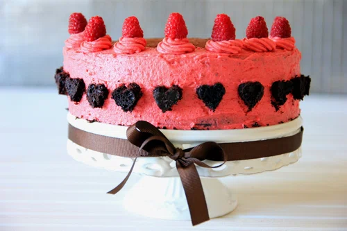 Tort czekoladowy-malinowy