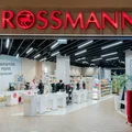 Rossmann ponownie zaskakuje! Luksusowe perfumy można kupić teraz o 165 zł taniej