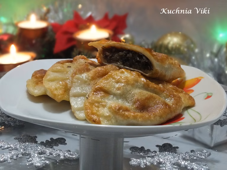 Pierogi z kapustą i grzybami