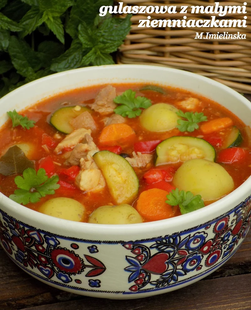 Zupa gulaszowa