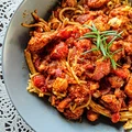 Spaghetti z kurczakiem i boczniakami (bez glutenu)