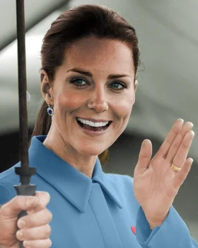 Szokujące wieści z Pałacu: Księżna Kate zmaga się z nowotworem!